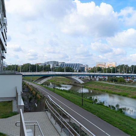 Capital Towers - Apartament Green Z Widokiem Na Rzeke Rzeszow Ngoại thất bức ảnh