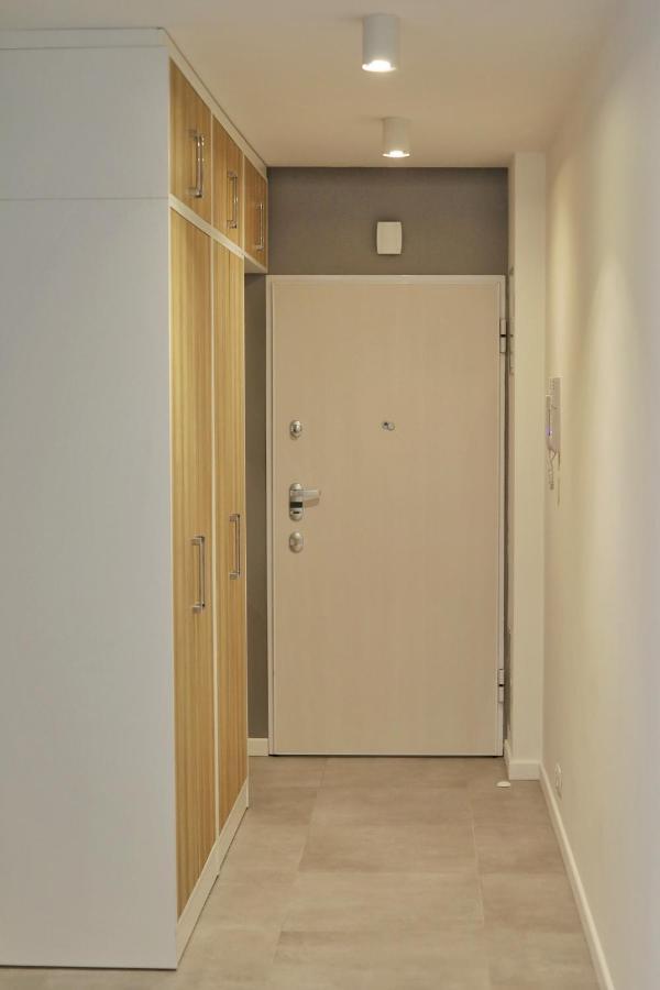 Capital Towers - Apartament Green Z Widokiem Na Rzeke Rzeszow Ngoại thất bức ảnh