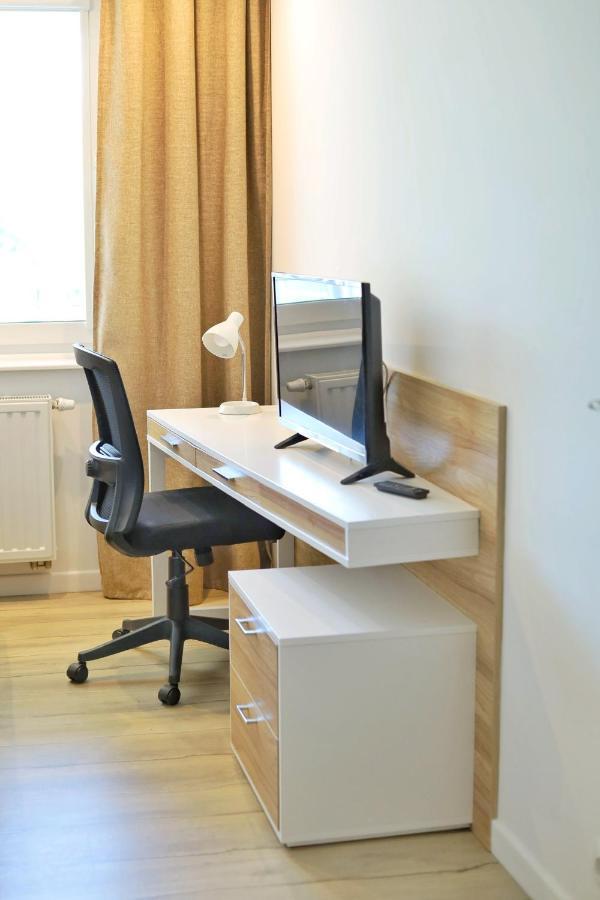 Capital Towers - Apartament Green Z Widokiem Na Rzeke Rzeszow Ngoại thất bức ảnh
