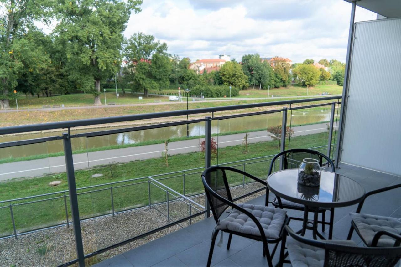 Capital Towers - Apartament Green Z Widokiem Na Rzeke Rzeszow Ngoại thất bức ảnh